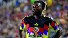 Saint-Maximin rompe con América tras denunciar racismo contra sus hijos y vuelve a Francia con el Lens