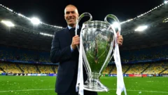 3 pasos adelante: Zidane será DT de Francia