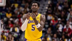 Detalles del contrato de Deandre Ayton con los Los Angeles Lakers