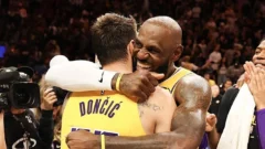Doncic desata una exhibición histórica, Wembanyama decide sobre la bocina y Harden reaparece con autoridad