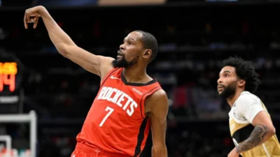 Kevin Durant celebra la “emocionante” lucha por los playoffs y destaca la paridad histórica de la NBA Kevin Durant celebra la “emocionante” lucha por los playoffs y destaca la paridad histórica de la NBA