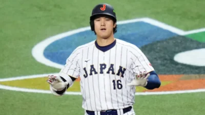 Un fan pagó más de 1,5 millones de dólares por la camiseta de Shohei Ohtani