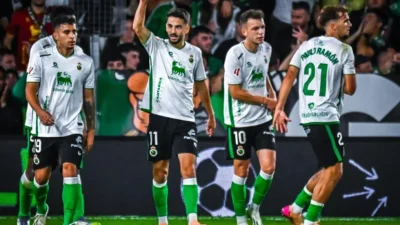 Racing de Santander se afirma como líder en la Segunda División