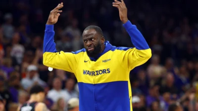 ¡Se prendió el mambo! Draymond Green le dice “mentiroso” a Devin Booker y arma un lío con el arbitraje