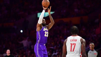 ¿Se apaga el brillo? LeBron James confiesa qué “fantasmas” hundieron a los Lakers en el Juego 5