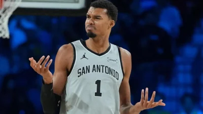 ¡Un “Alien” suelto en Texas! Wembanyama humilla a Portland y deja a Tim Duncan con la boca abierta