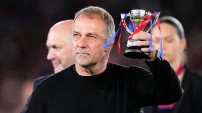Hansi Flick renueva con el Barcelona hasta 2028: dos Ligas, cinco títulos y una era dorada que continúa