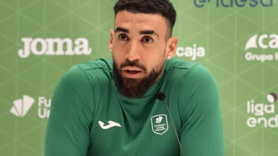 Escándalo en el Unicaja: Chris Duarte suspendido de empleo por polémicas publicaciones en Instagram