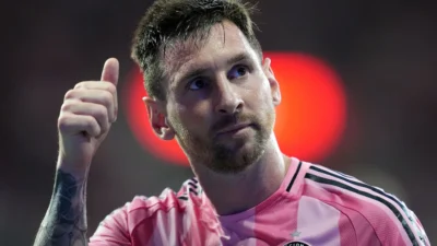 Alarma en Miami: Messi pide el cambio tocándose el muslo y el Inter atribuye su salida a “fatiga” Alarma en Miami: Messi pide el cambio tocándose el muslo y el Inter atribuye su salida a “fatiga”