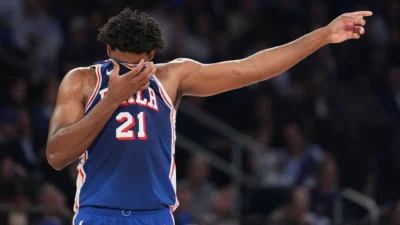 Nick Nurse mantiene la esperanza: Embiid “lo intentará” en el Juego 3 contra los Knicks