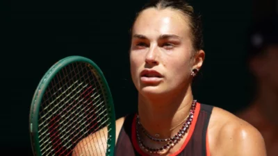 Sabalenka lleva más de 200 quilates de granates a Roland Garros: sus joyas son su amuleto