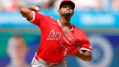 Los latinos dominan los premios de marzo/abril en MLB 2026