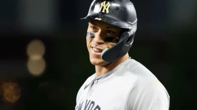 Judge rompe la sequía con un jonrón de paseo y hace historia única en los Yankees Judge rompe la sequía con un jonrón de paseo y hace historia única en los Yankees