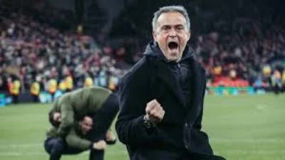 Luis Enrique lidera las apuestas para sustituir a Arne Slot en Liverpool