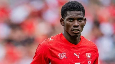 El suizo Breel Embolo se queda varado y no puede viajar al Mundial