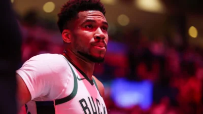 Giannis es traspasado al Miami Heat en un canje colosal