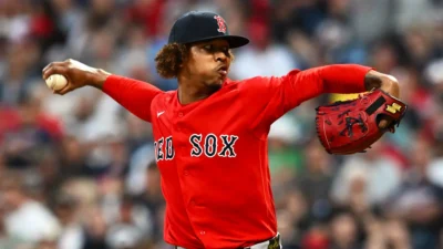 El dominicano Brayan Bello sufre una paliza histórica en la primera entrada