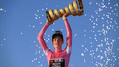 ¡Histórico! Jonas Vingegaard gana el Giro de Italia y entra al Olimpo del ciclismo