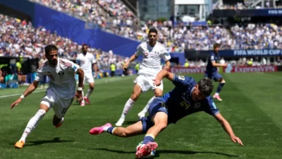 Bosnia derrota a Catar y enciende la calculadora