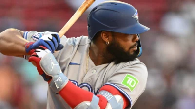 Vladimir Guerrero Jr. sacude su primer jonrón en un mes