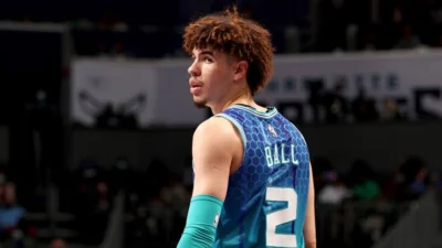 Timberwolves adquieren a LaMelo Ball en megatraspaso