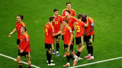 Bélgica aplasta 5-1 a Nueva Zelanda y clasifica como líder del Grupo G
