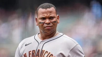 Gigantes escuchan ofertas para salir del mega contrato de Rafael Devers
