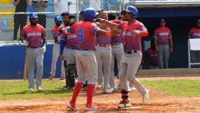 Béisbol dominicano enciende los motores rumbo al oro en casa