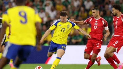 Suecia tritura a Túnez y toma el liderato absoluto del Grupo F