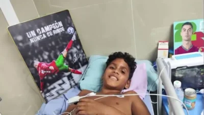 Cristiano cumple sueño a niño sobreviviente del terremoto Cristiano cumple sueño a niño sobreviviente del terremoto