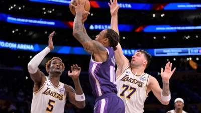 Lakers descartan a DeRozan tras su salida de los Kings