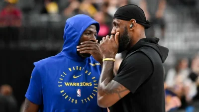 Rumor: regresa LeBron James a Cleveland junto a Bronny y Draymond Green