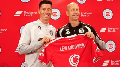 Lewandowski se negó a jugar en otro equipo de Europa que no fuera el Barça Lewandowski se negó a jugar en otro equipo de Europa que no fuera el Barça