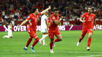 Suiza borra de la cancha a Argelia