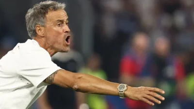 Luis Enrique endurece su postura en el PSG